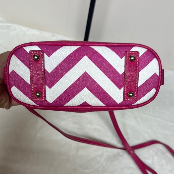 Dooney & Bourke Pink and White Crossbody Bag with Chevron Pattern - Picture 5 of 15